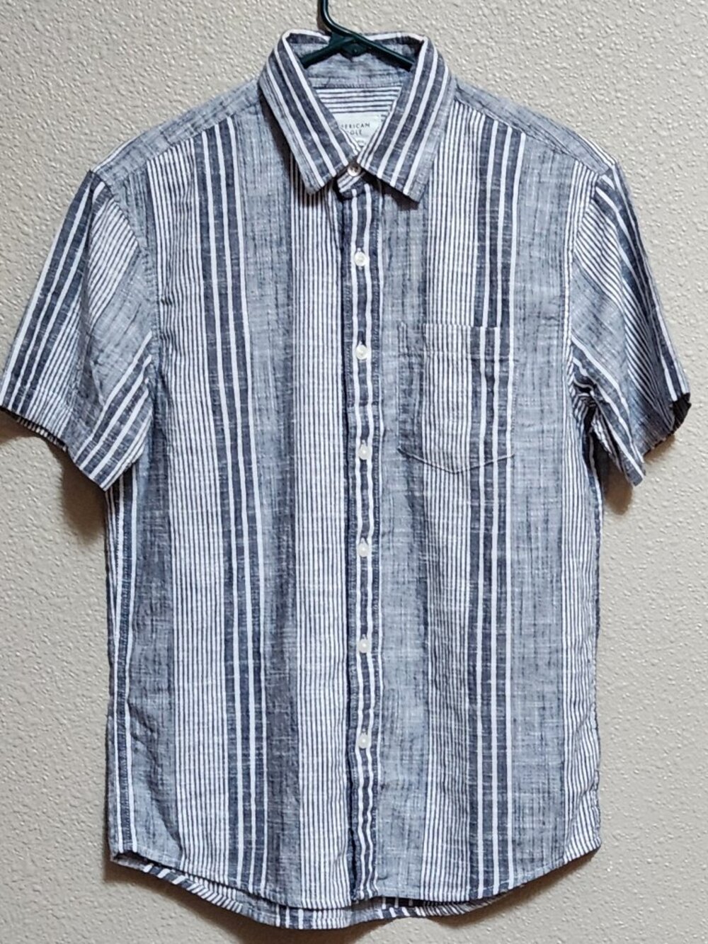 AE AMERICAN EAGLE Men's Classic Fit Striped Short Sleeve Button Down - XS NEW